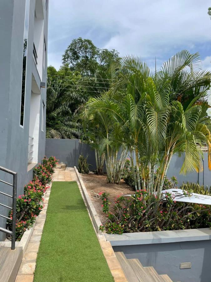 Nuben Court- Kumasi City Экстерьер фото