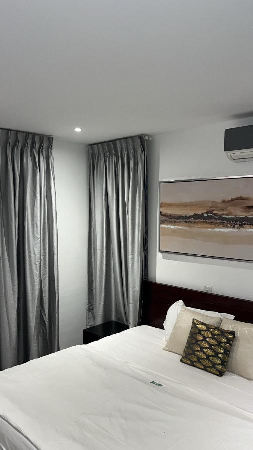 Nuben Court- Kumasi City Экстерьер фото